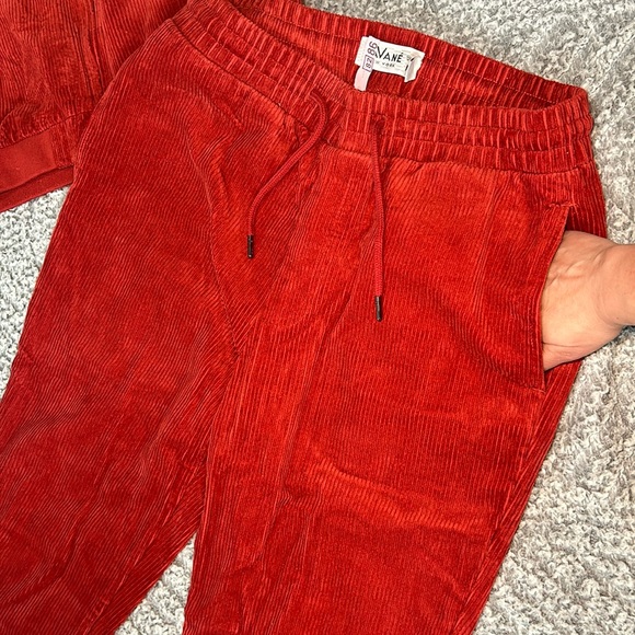 2 piece corduroy jogger pantsuit - Picture 13 of 14